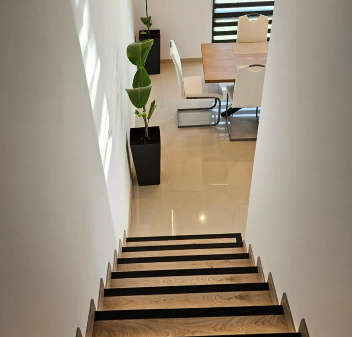 Modern Steel & Glass Smart House With Home Cinema Nea Plagia Grekland