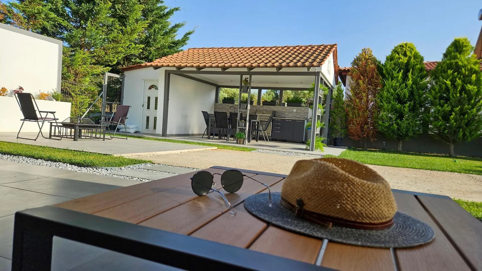 Modern Steel & Glass Smart House With Home Cinema Nea Plagia Villa